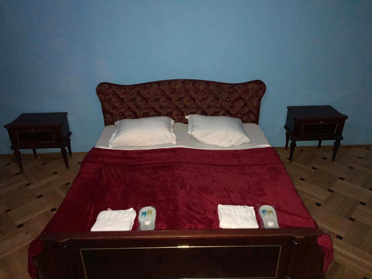 טביליסי Lucky Family Hotel מראה חיצוני תמונה