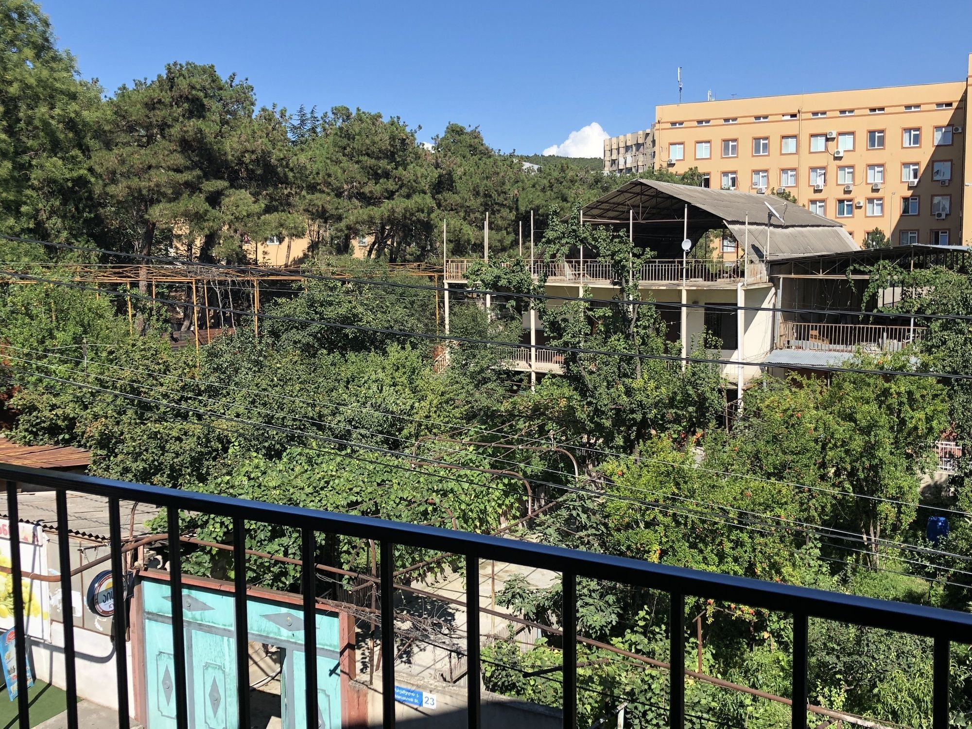 טביליסי Lucky Family Hotel מראה חיצוני תמונה